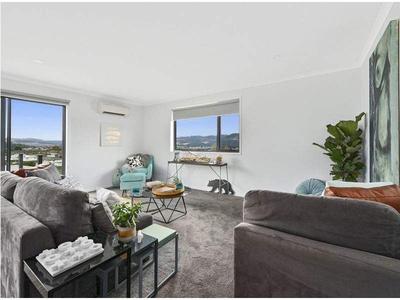 1/18 Carnegie Street, Claremont TAS 7011