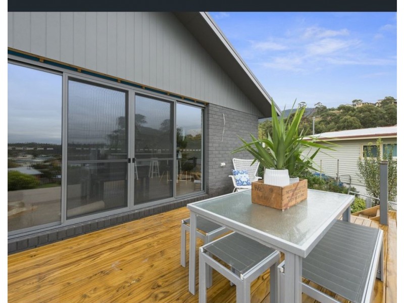 1/18 Carnegie Street, Claremont TAS 7011