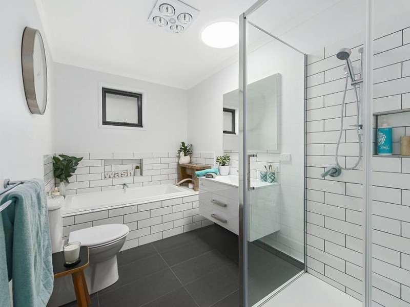 1/18 Carnegie Street, Claremont TAS 7011