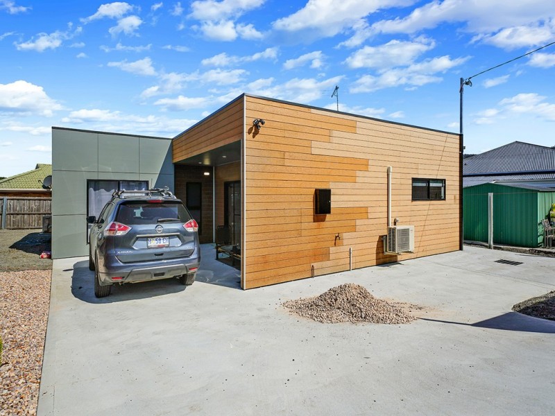 2b Edgar Street, Claremont TAS 7011