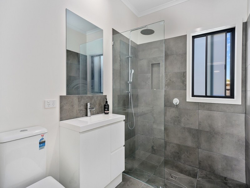 2b Edgar Street, Claremont TAS 7011