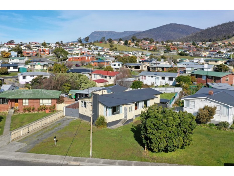 12 Dempster Street, Claremont TAS 7011
