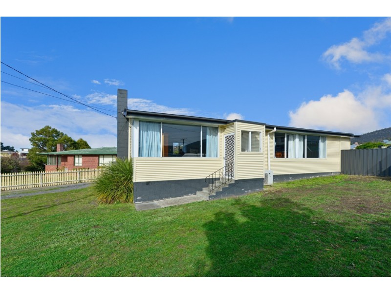 12 Dempster Street, Claremont TAS 7011