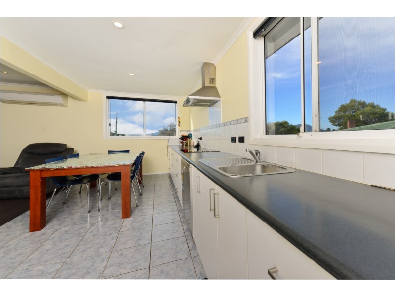 12 Dempster Street, Claremont TAS 7011
