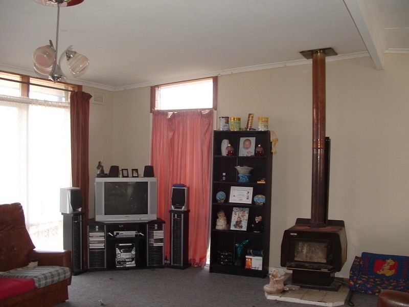 Claremont TAS 7011