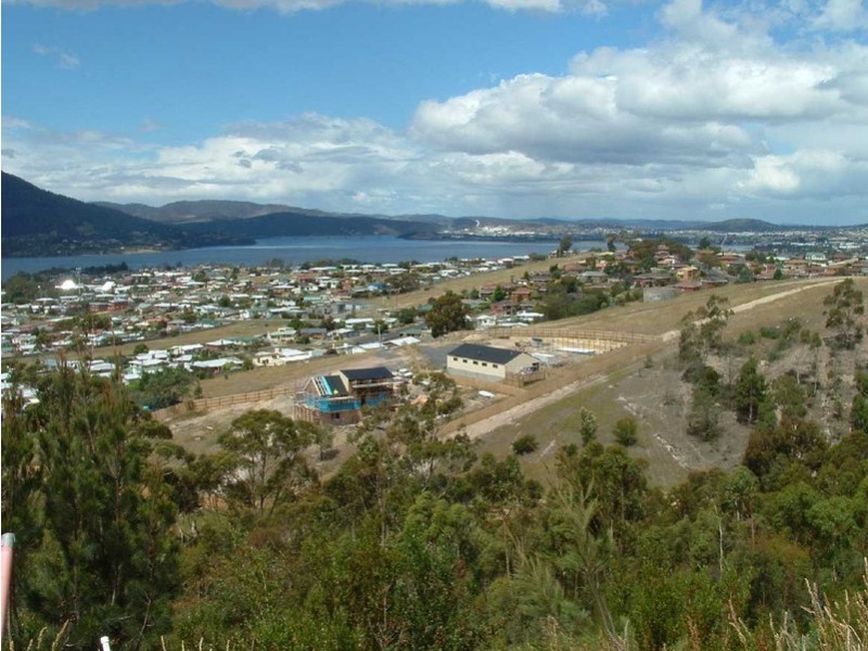 Claremont TAS 7011
