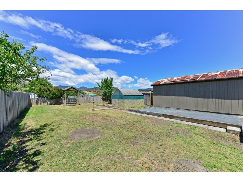 21 North Crescent, New Norfolk TAS 7140