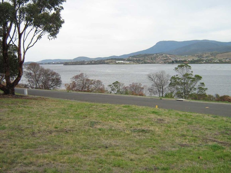 Bridgewater TAS 7030