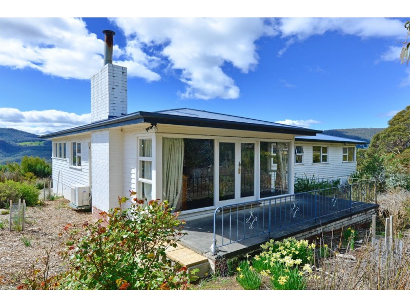 10 Valley Road, Collinsvale TAS 7012