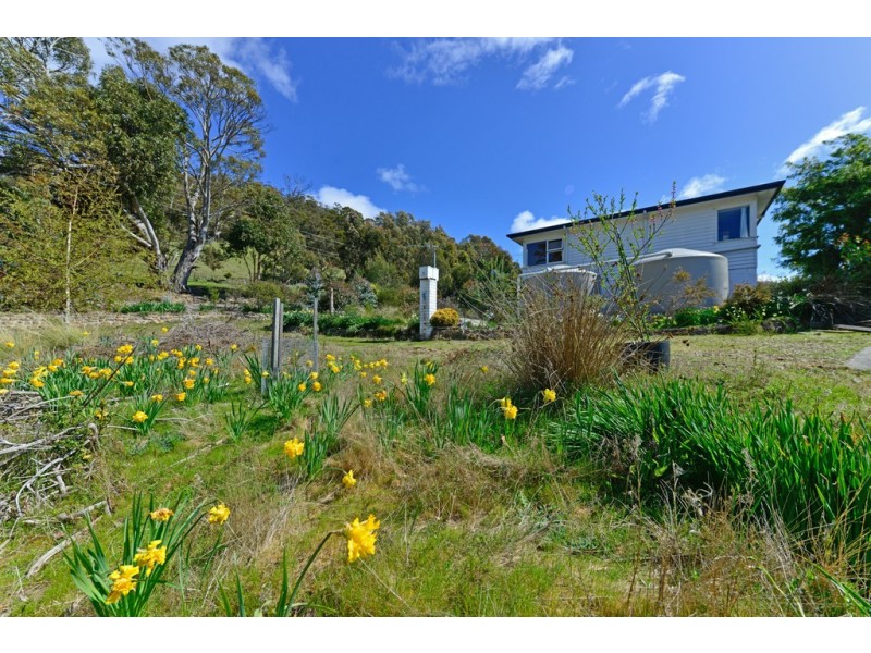 10 Valley Road, Collinsvale TAS 7012