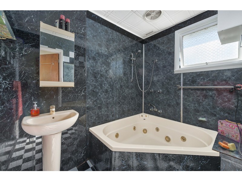 4 Walker Crescent, New Norfolk TAS 7140