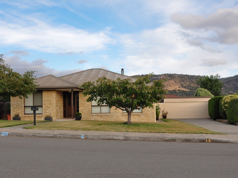 15 Ravensbourne Place, Old Beach TAS 7017