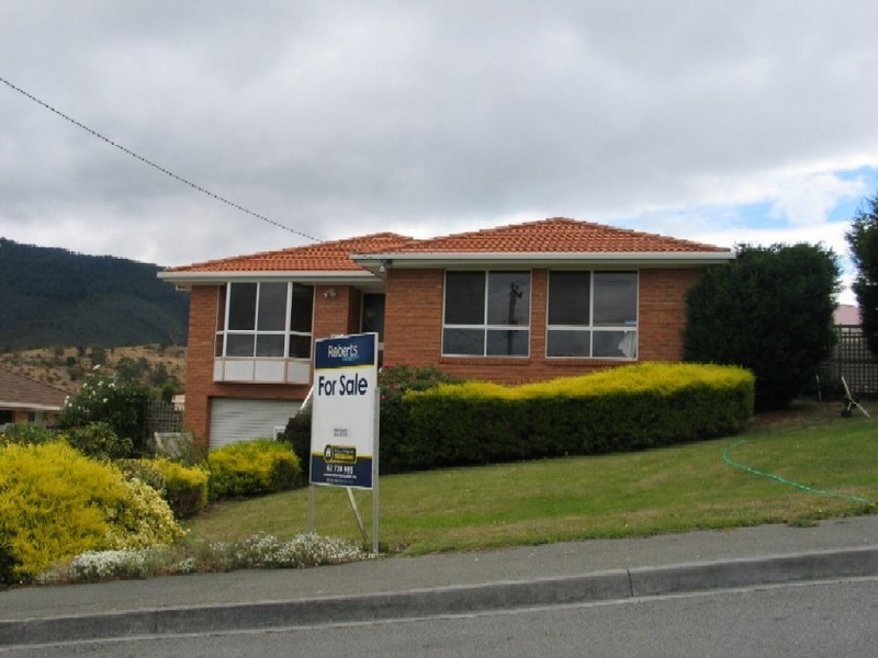 Claremont TAS 7011