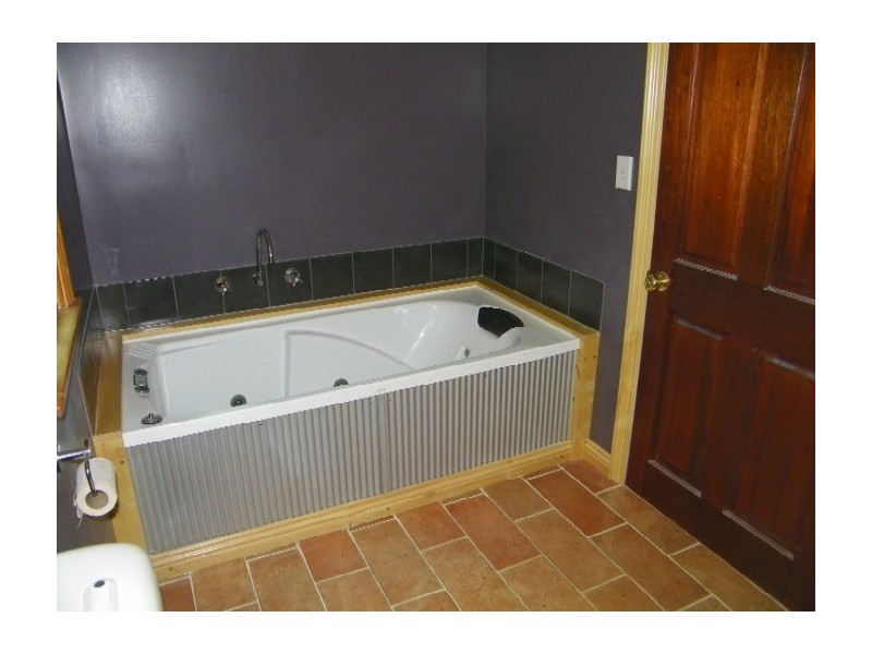 Collinsvale TAS 7012