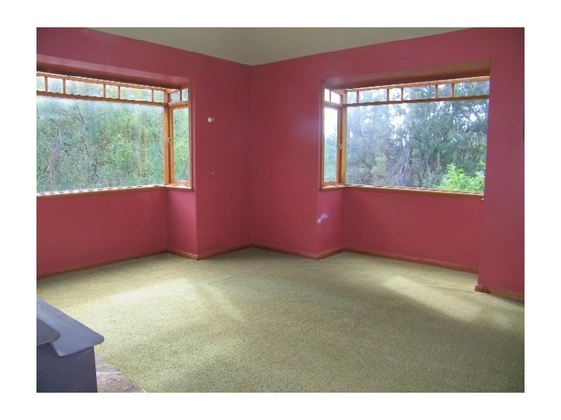 Collinsvale TAS 7012