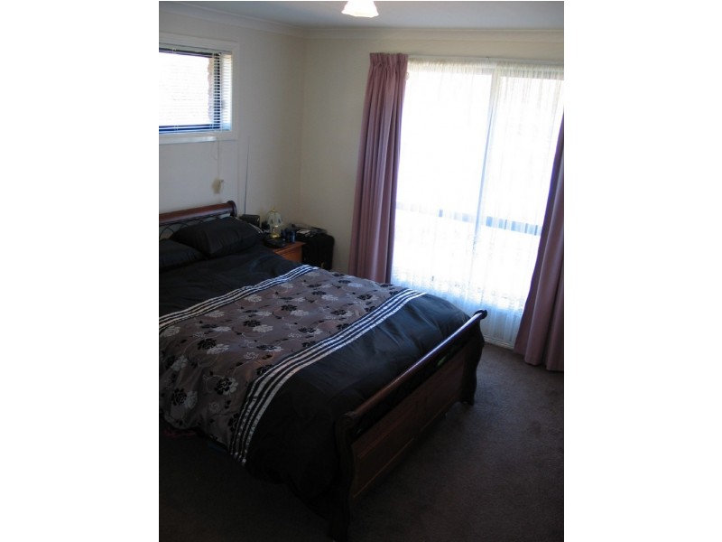 Claremont TAS 7011