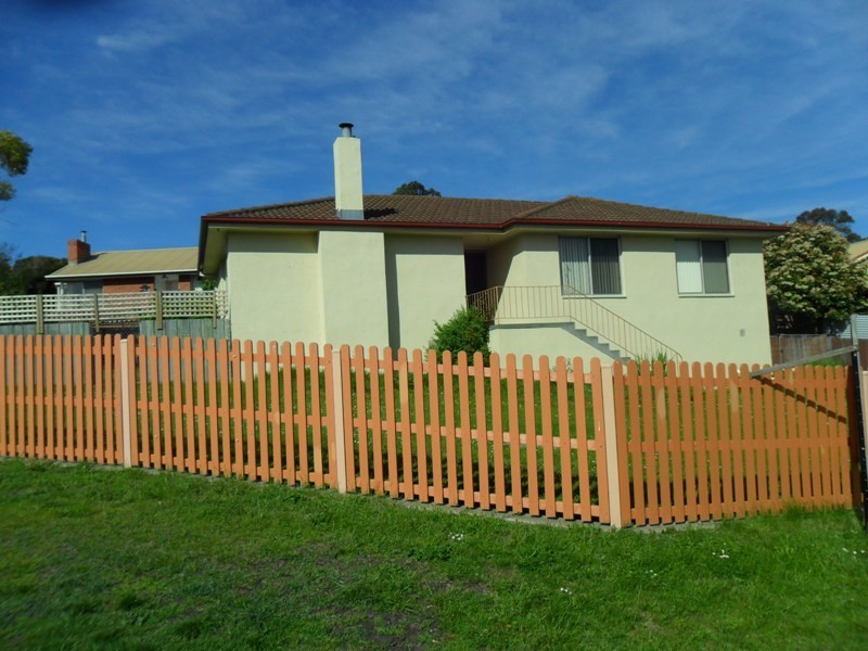 2 Deak Street, Gagebrook TAS 7030