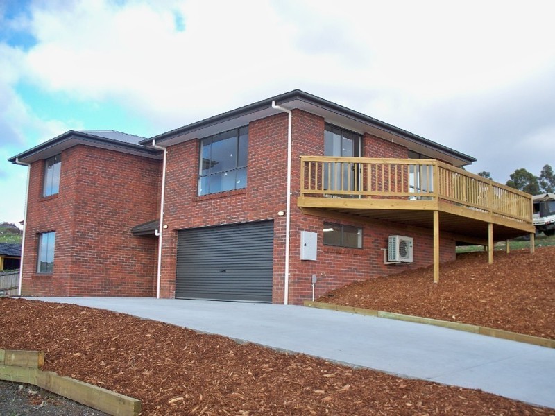 28 Navigators Rise, Granton TAS 7030
