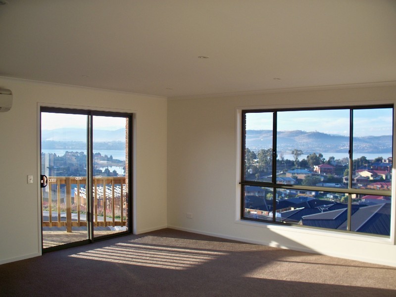 28 Navigators Rise, Granton TAS 7030