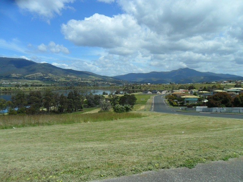 1 Fisher Drive, Herdsmans Cove TAS 7030