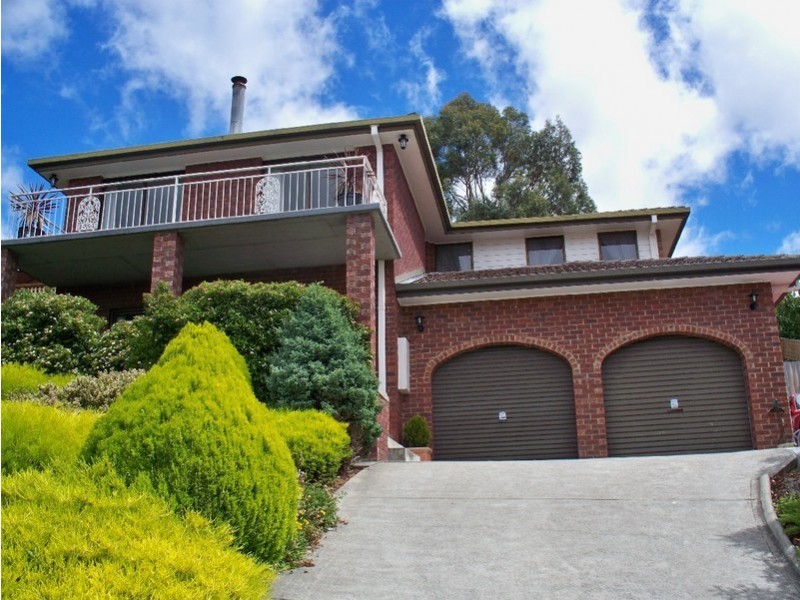 14 Selby Place, Berriedale TAS 7011