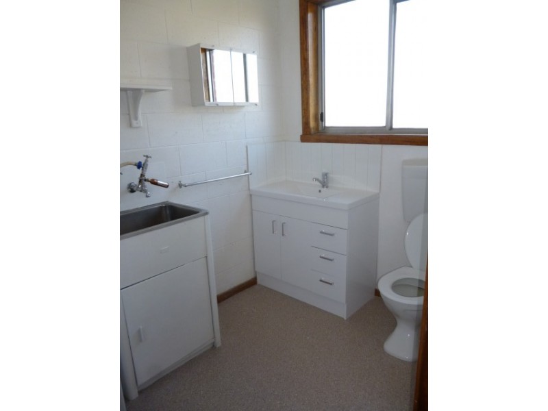 1/2 Nelis Court, Lutana TAS 7009