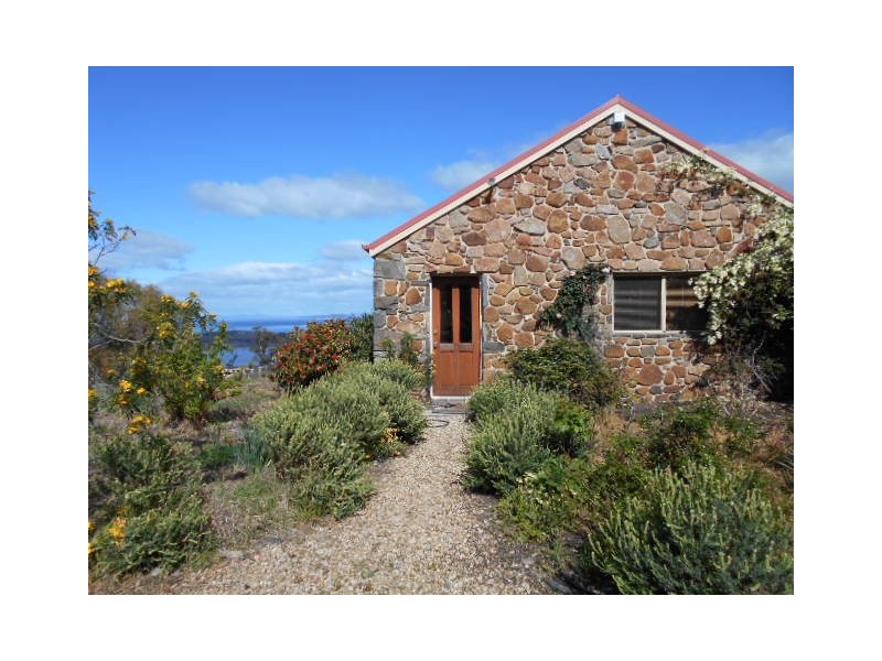 336 Sugarloaf Road, Carlton River TAS 7173