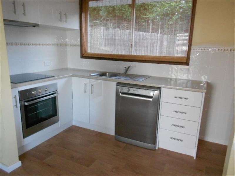 12 Darville Court, Blackmans Bay TAS 7052