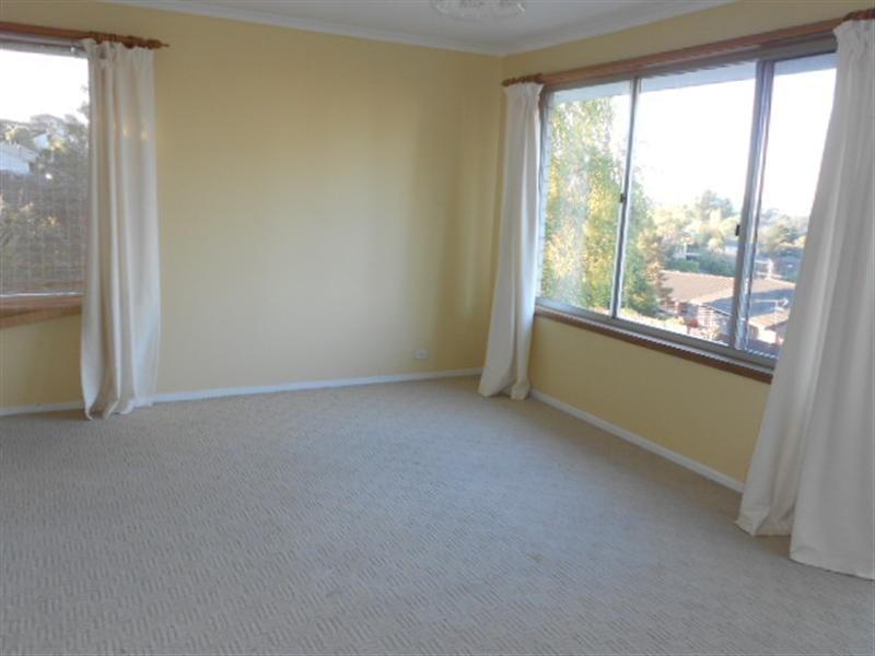 12 Darville Court, Blackmans Bay TAS 7052