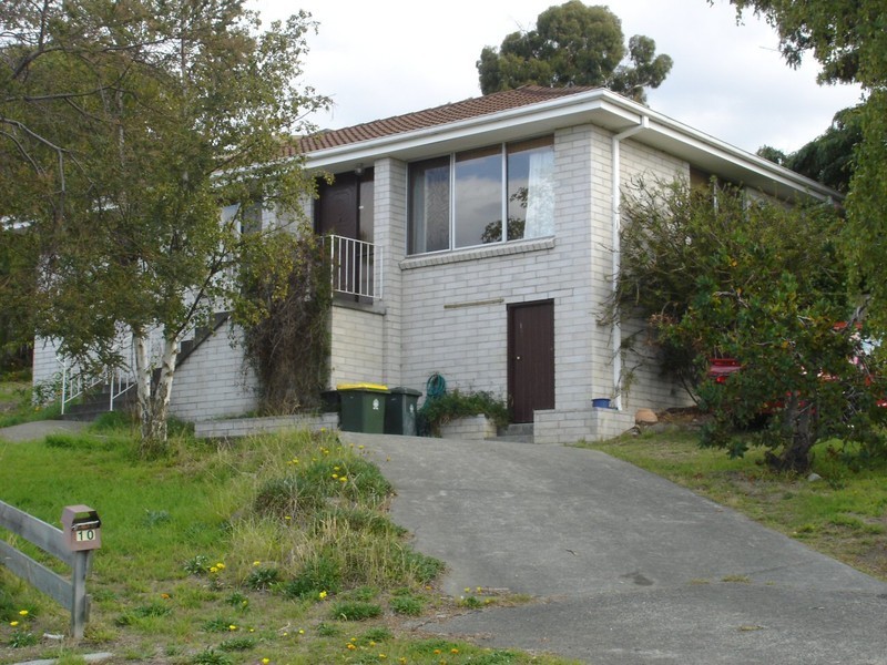 12 Darville Court, Blackmans Bay TAS 7052