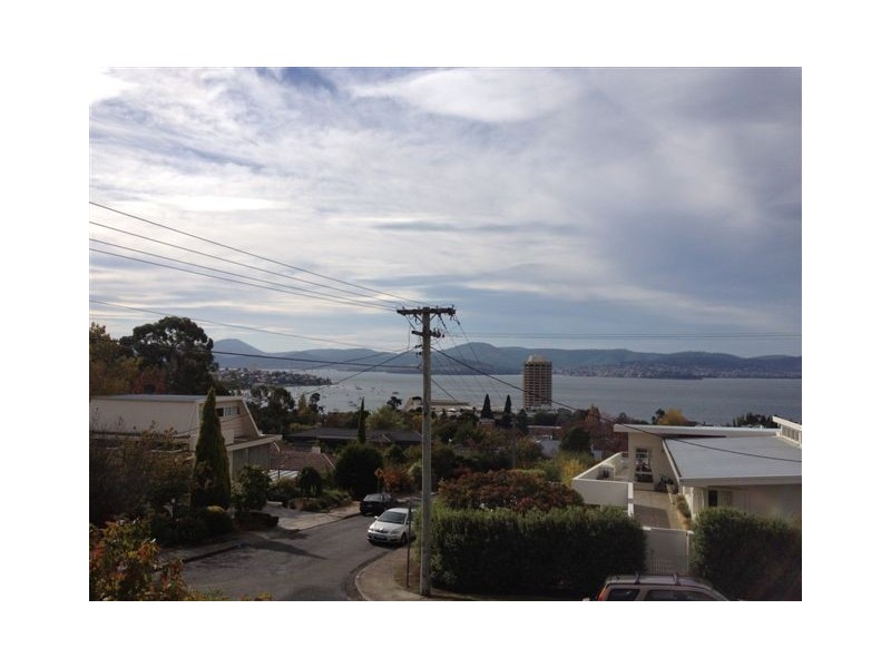 1/8 Binney Court, Sandy Bay TAS 7005