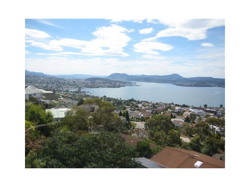 3 Lindeith Court, Sandy Bay TAS 7005