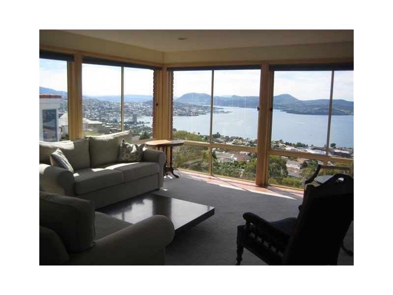 3 Lindeith Court, Sandy Bay TAS 7005