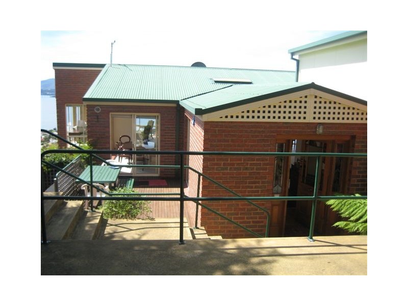3 Lindeith Court, Sandy Bay TAS 7005
