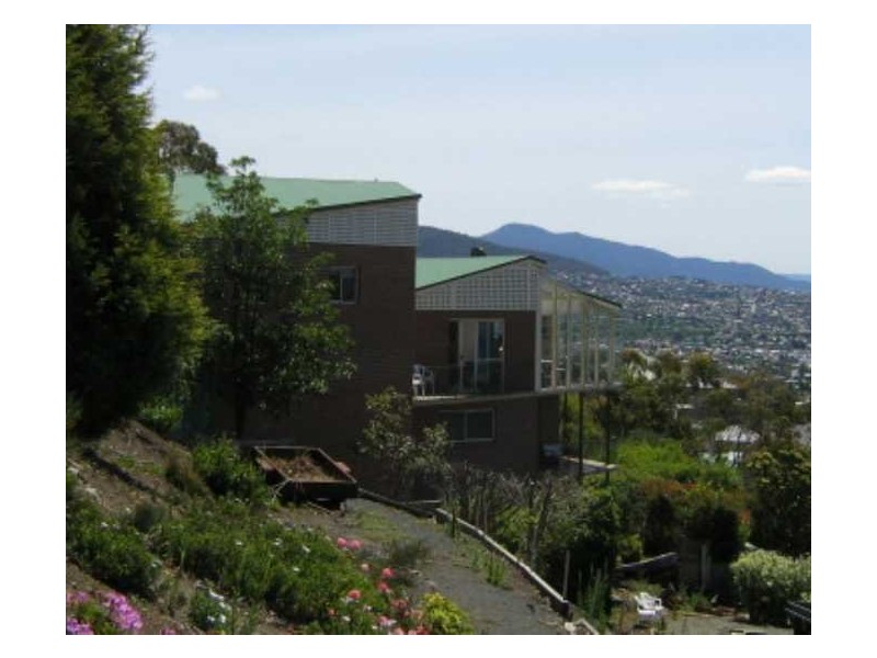 3 Lindeith Court, Sandy Bay TAS 7005