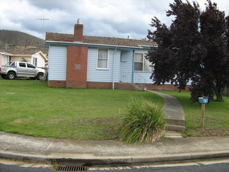 9 Link Road, New Norfolk TAS 7140