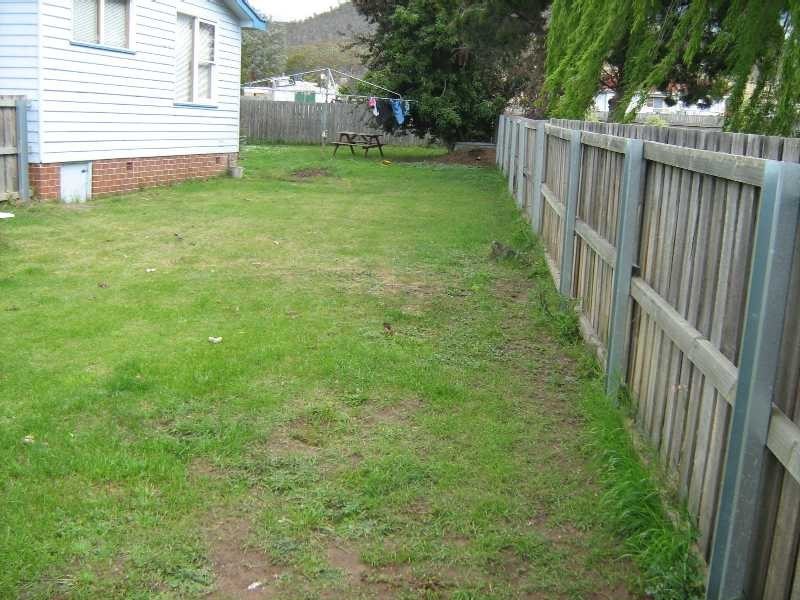 9 Link Road, New Norfolk TAS 7140
