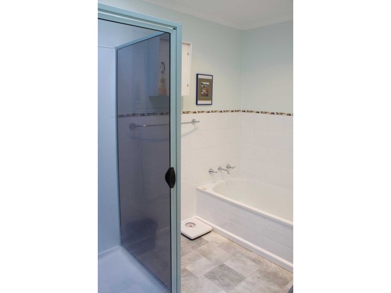 73 Suncoast Drive, Blackmans Bay TAS 7052
