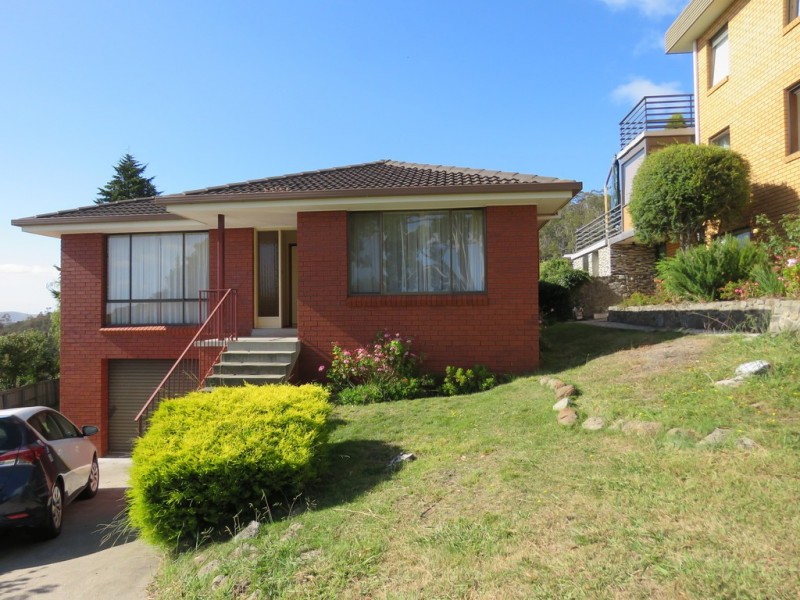 6 Hatton Gardens, Sandy Bay TAS 7005