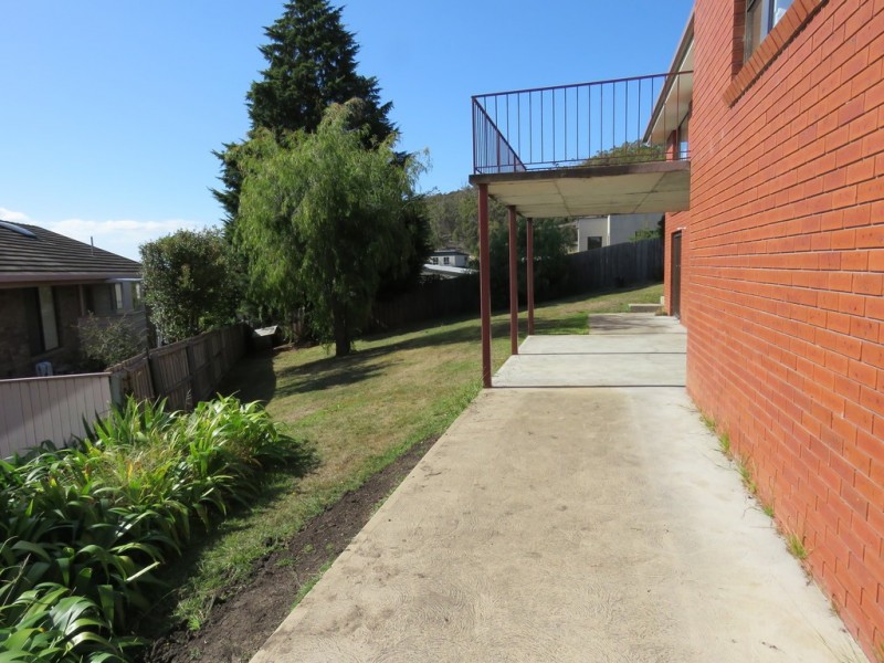 6 Hatton Gardens, Sandy Bay TAS 7005