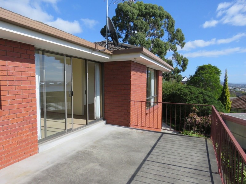 6 Hatton Gardens, Sandy Bay TAS 7005