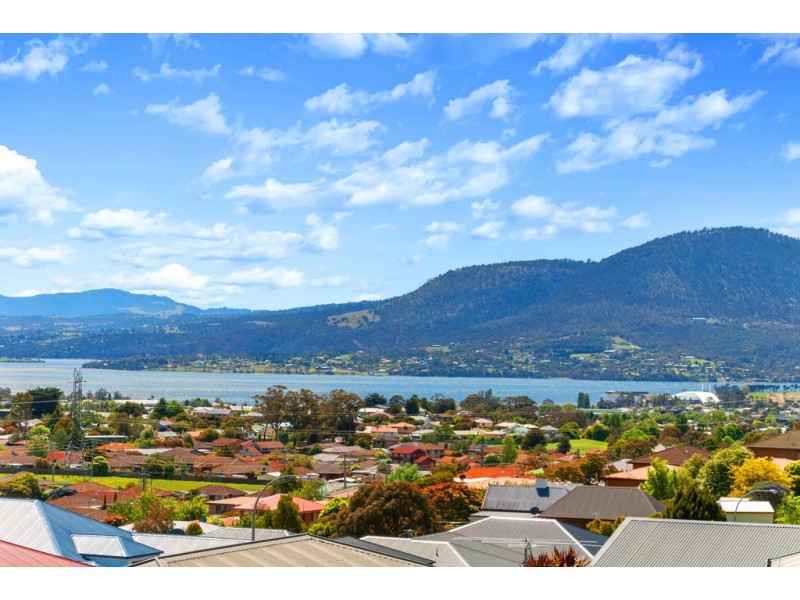 1/8 Anita Place, Glenorchy TAS 7010