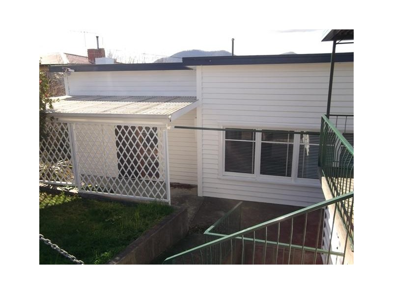 5 Beverley Grove, West Moonah TAS 7009