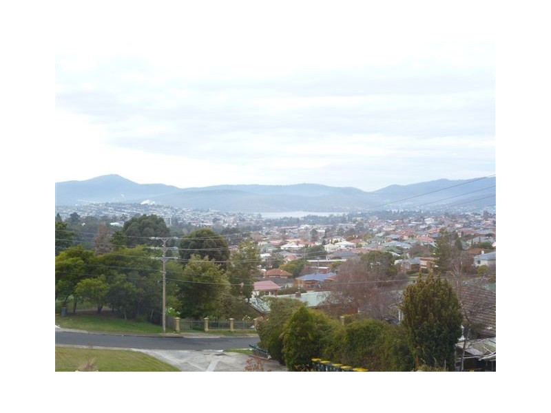 7/54 Edge Avenue, Lenah Valley TAS 7008