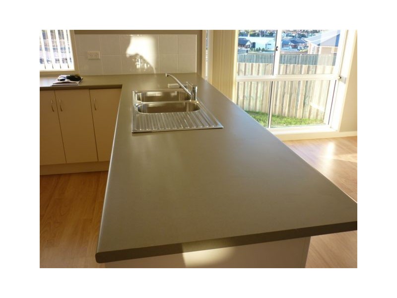 2 Gateway Drive, New Norfolk TAS 7140