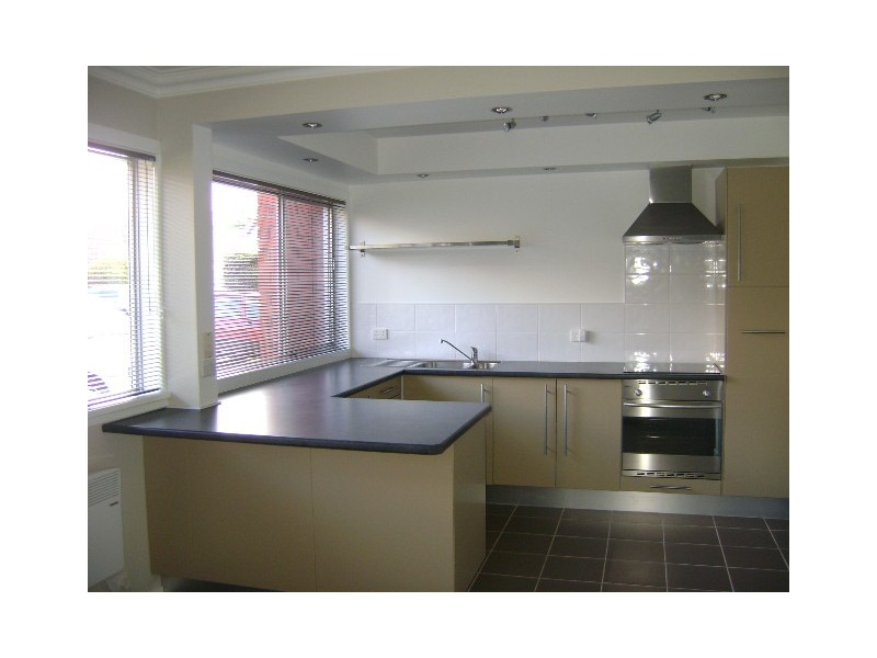 1/17 Queen Street, Sandy Bay TAS 7005