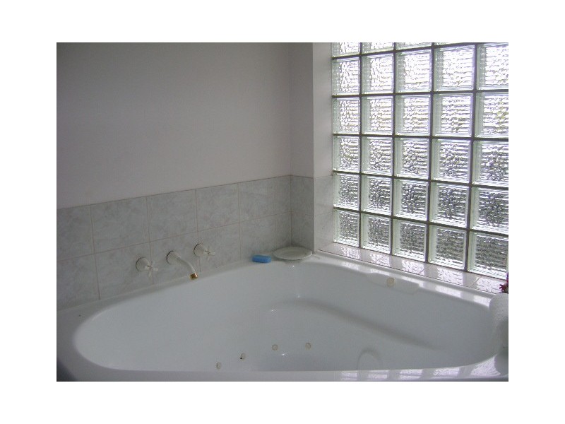 1 Monaco Place, Howrah TAS 7018