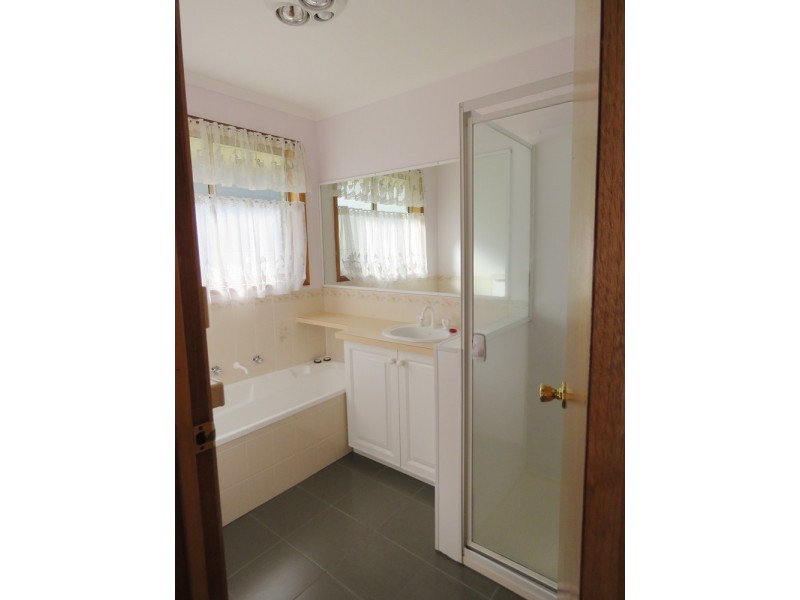 6/142 Summerleas Road, Kingston TAS 7050