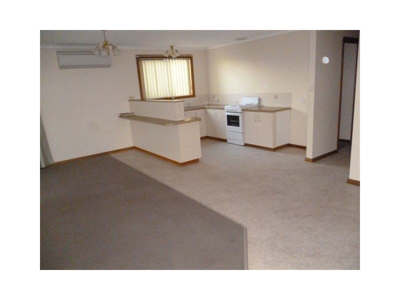 4/10 Racecourse Road, Brighton TAS 7030