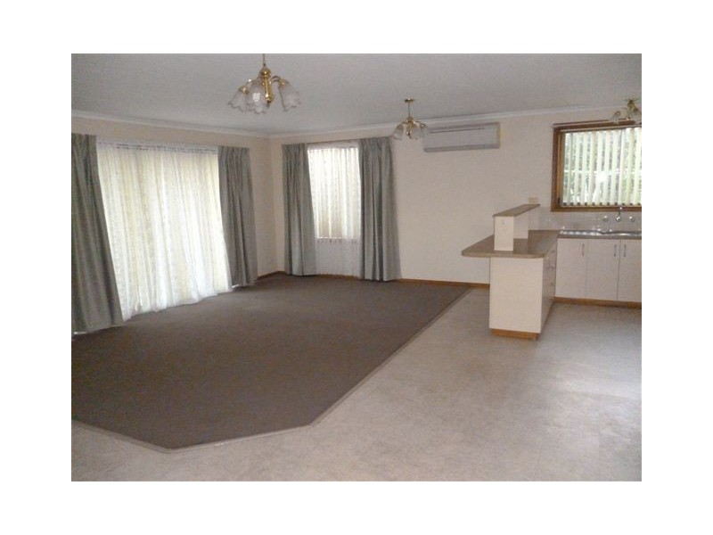 4/10 Racecourse Road, Brighton TAS 7030